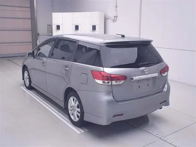 TOYOTA WISH 4