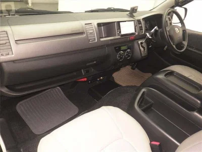 TOYOTA REGIUS ACE VAN