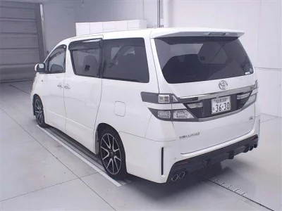 TOYOTA VELLFIRE