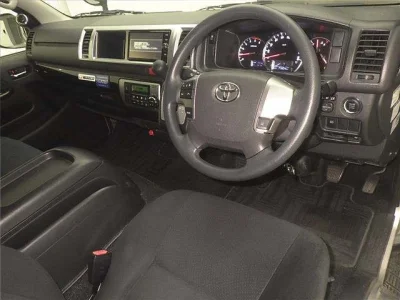 TOYOTA REGIUS ACE VAN