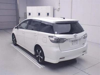 TOYOTA WISH 2