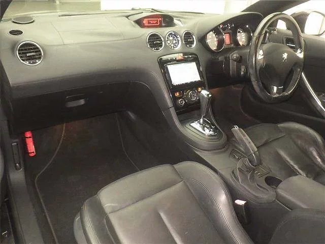 PEUGEOT RCZ
