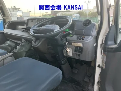 MITSUBISHI CANTER