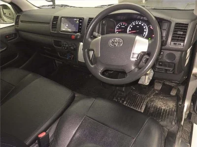 TOYOTA REGIUS ACE VAN