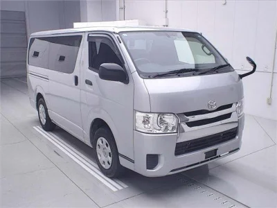TOYOTA REGIUS ACE VAN