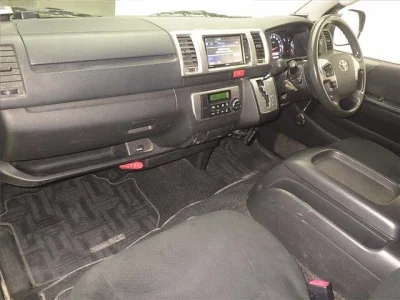 TOYOTA REGIUS ACE VAN