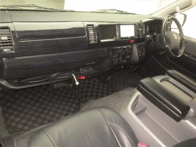 TOYOTA REGIUS ACE VAN