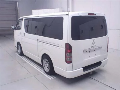 TOYOTA REGIUS ACE VAN