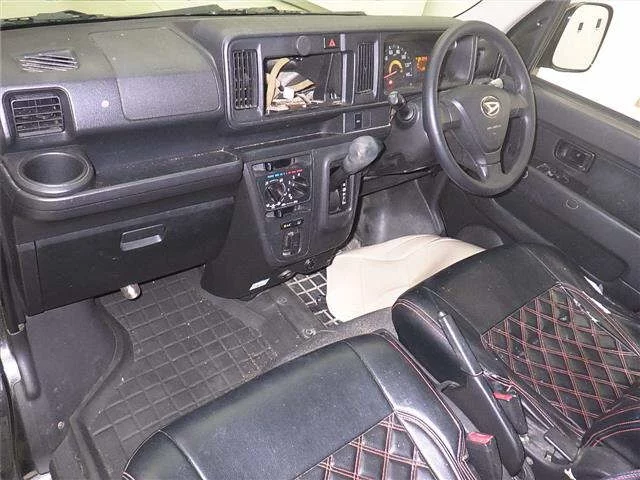 DAIHATSU HIJET VAN