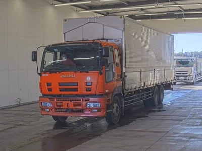 ISUZU GIGA