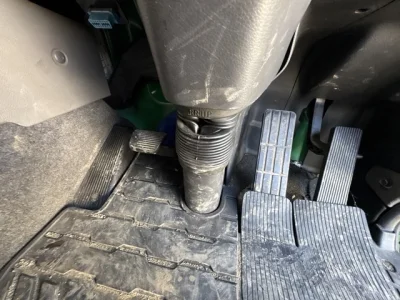 NISSAN UD