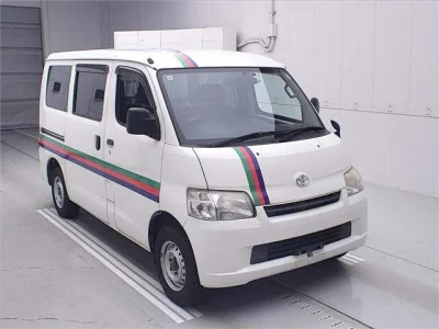TOYOTA LITE ACE VAN