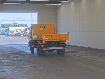 MITSUBISHI FUSO FIGHTER