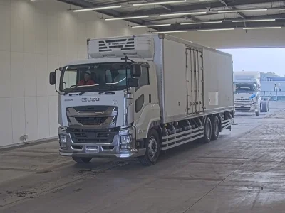 ISUZU GIGA