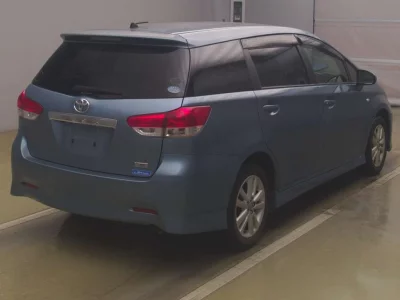 TOYOTA WISH 2