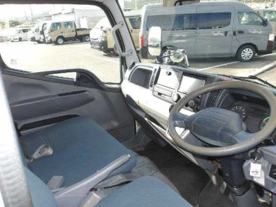 MITSUBISHI CANTER