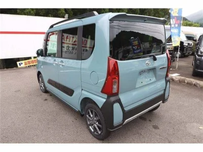 DAIHATSU TANTO FUN CROSS