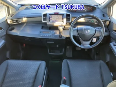 HONDA FREED SPIKE