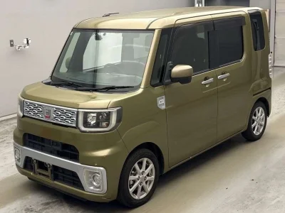 DAIHATSU WAKE