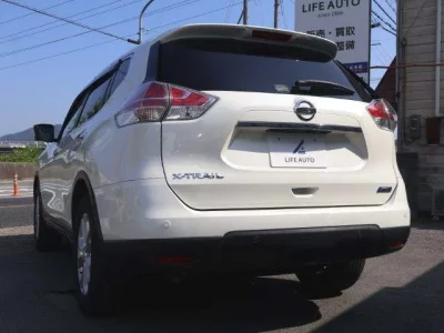 NISSAN X-TRAIL 2