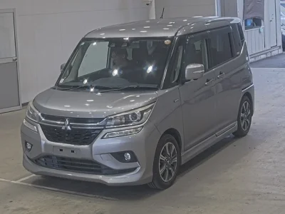 MITSUBISHI DELICA D2