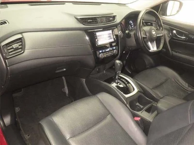 NISSAN X-TRAIL 4