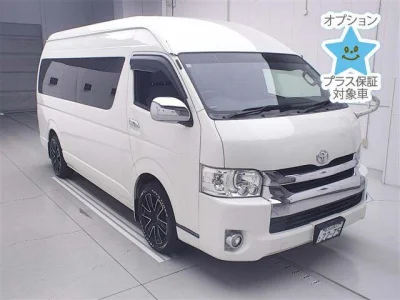 TOYOTA HIACE