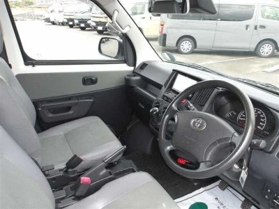 TOYOTA TOWN ACE VAN 2