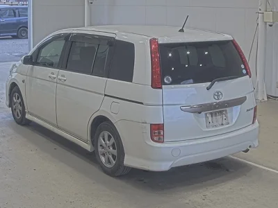 TOYOTA ISIS