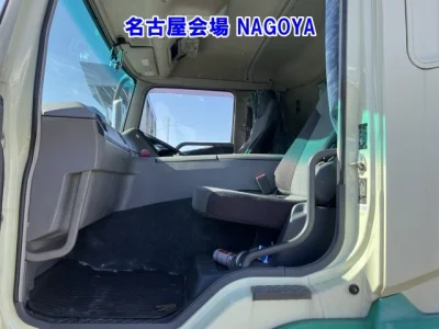 MITSUBISHI FUSO SUPER GREAT
