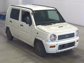 DAIHATSU NAKED 1