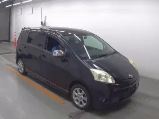 DAIHATSU BOON LUMINAS