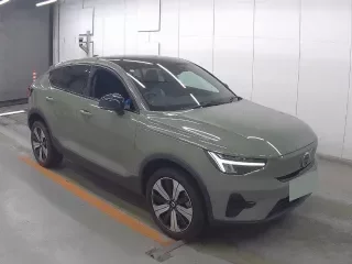 VOLVO C40
