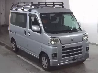 TOYOTA PIXIS VAN