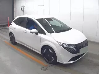 NISSAN AURA