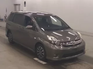 TOYOTA ISIS
