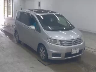 HONDA FREED SPIKE