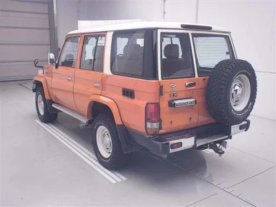 TOYOTA LAND CRUISER