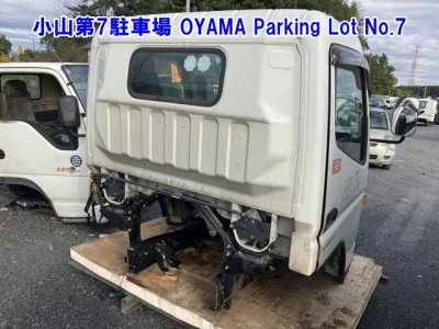 MITSUBISHI CANTER