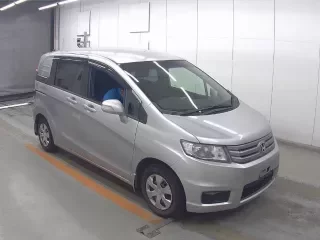 HONDA FREED SPIKE
