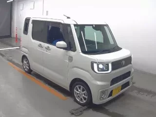 TOYOTA PIXIS MEGA