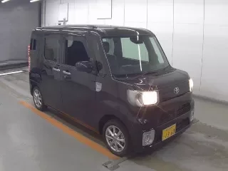 TOYOTA PIXIS MEGA
