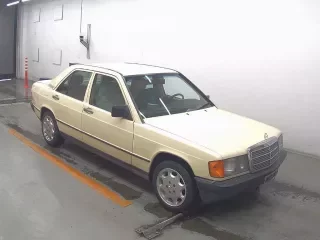 MERCEDES BENZ 190 CLASS