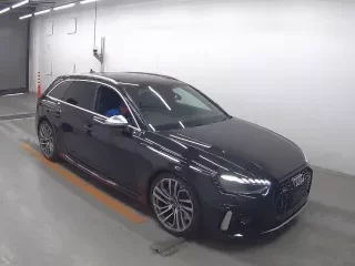 AUDI RS4 AVANTE