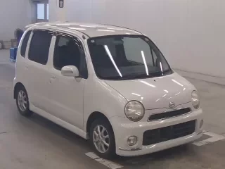 DAIHATSU MOVE LATTE