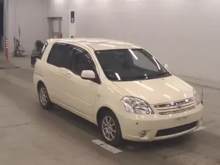 TOYOTA RAUM