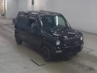 DAIHATSU NAKED 1