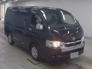 TOYOTA HIACE
