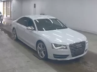 AUDI S8 1