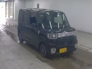 TOYOTA PIXIS MEGA